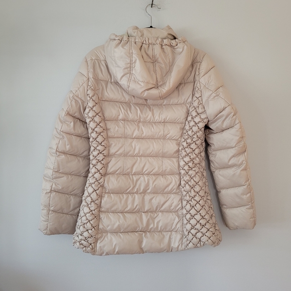 LAUNDRY BY SHELLI SEGAL Cream Beige Quilted Puffer Long Hooded Jacket - Picture 2 of 10